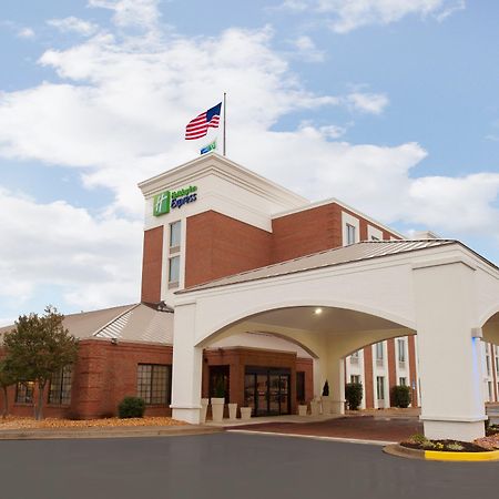 Holiday Inn Express Fredericksburg - Southpoint By Ihg Extérieur photo