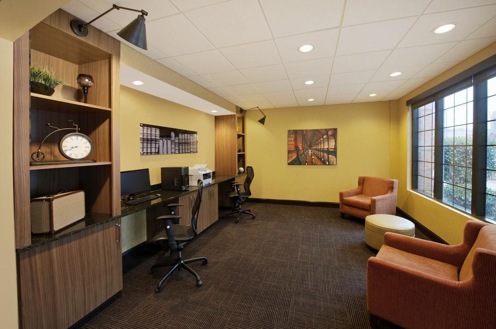 Holiday Inn Express Fredericksburg - Southpoint By Ihg Extérieur photo
