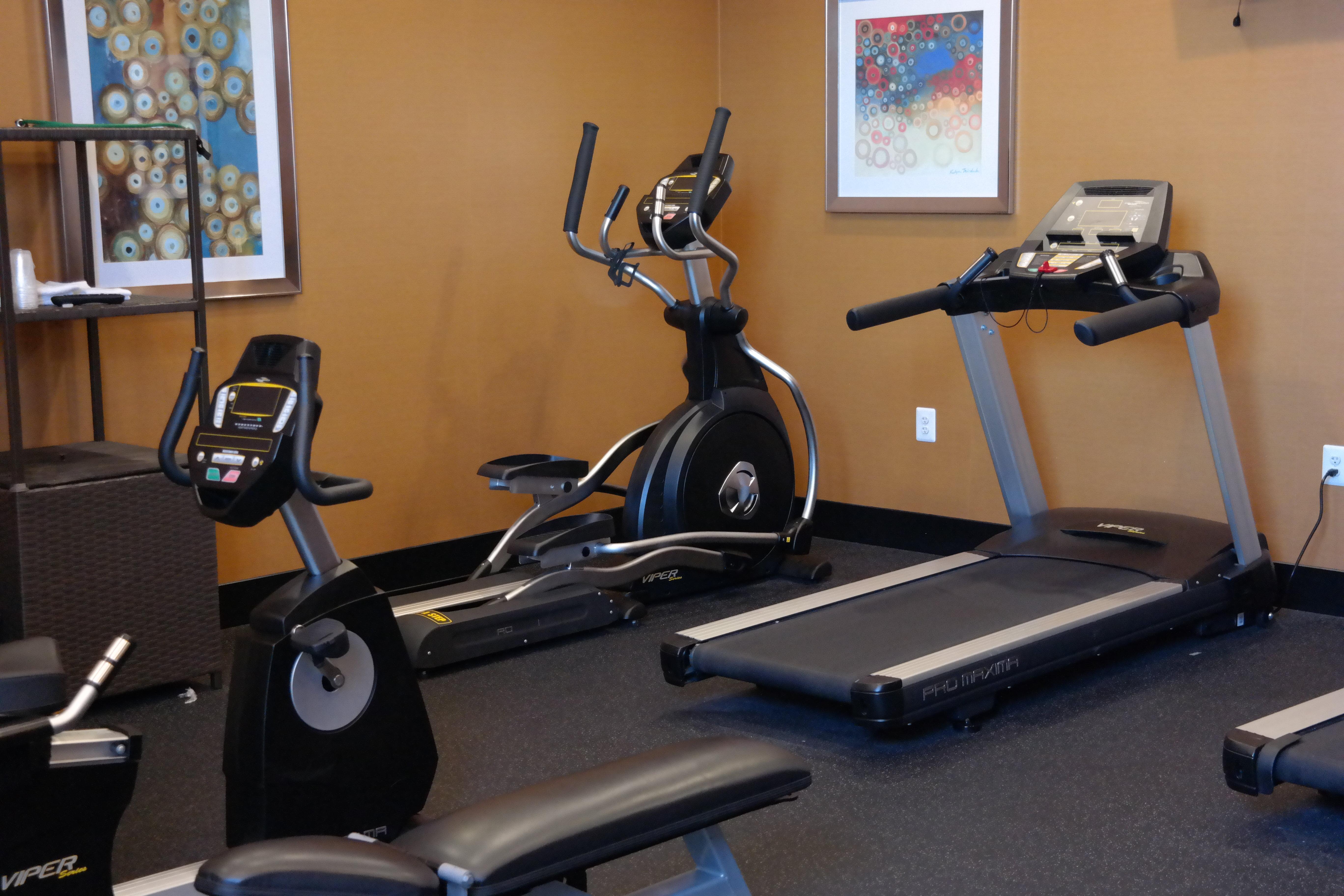 Holiday Inn Express Fredericksburg - Southpoint By Ihg Extérieur photo