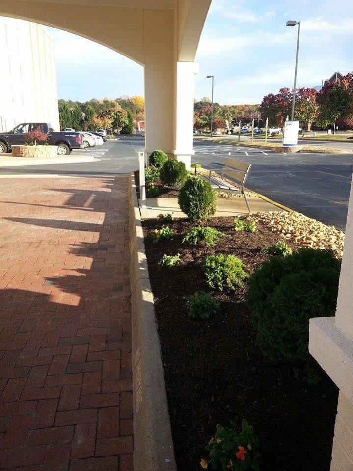 Holiday Inn Express Fredericksburg - Southpoint By Ihg Extérieur photo